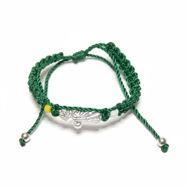 Pulsera de hilo verde con dije de San Judas Tadeo