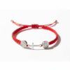 Pulsera de hilo rojo con doble San Benito y cruz