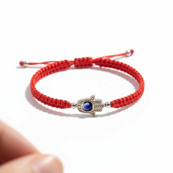 Pulsera de hilo rojo con mano de Fátima y ojo turco
