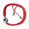 Pulsera de hilo rojo con dije de balón de fútbol