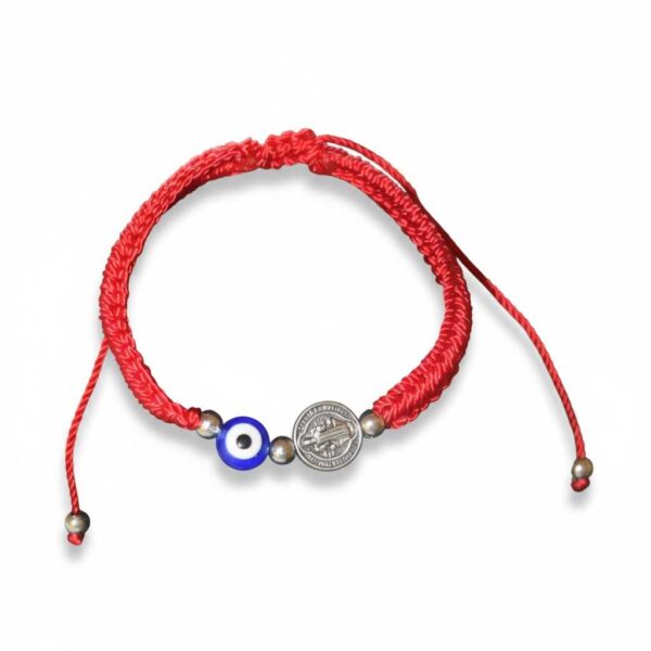 Pulsera de hilo rojo con San Benito y ojo turco (dijes al centro)