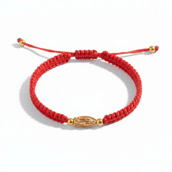 Pulsera de hilo rojo con medalla de la Virgen de Guadalupe