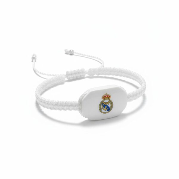 Pulsera de hilo tejido con el escudo del Real Madrid C.F.