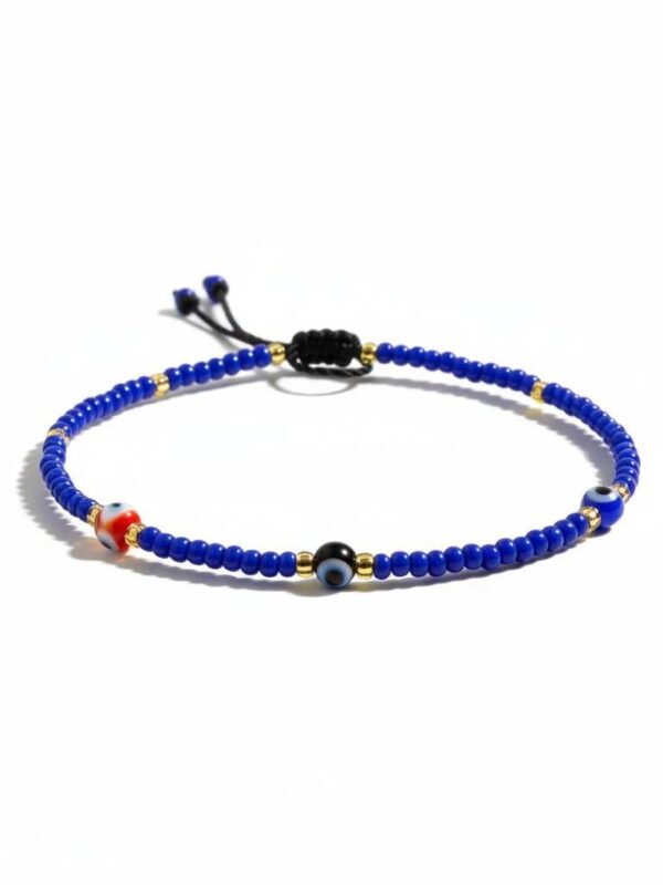 Pulsera de chaquira: ¡Triple protección en el color que elijas! (rojo, azul o rojinegra)