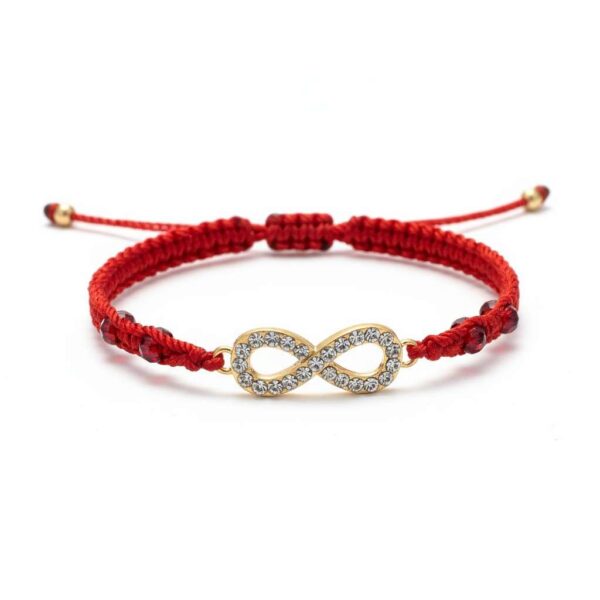 Pulsera de hilo (rojo o negro) e infinito: Lazos de amor y protección eterna