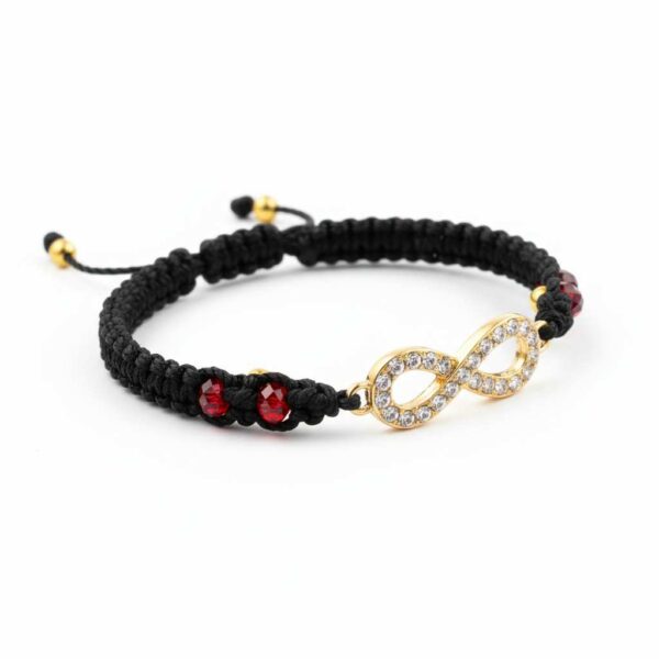 Pulsera de hilo (rojo o negro) e infinito: Lazos de amor y protección eterna