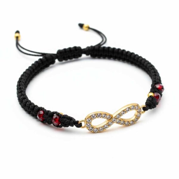 Pulsera de hilo (rojo o negro) e infinito: Lazos de amor y protección eterna