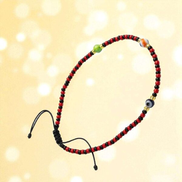 Pulsera de chaquira: ¡Triple protección en el color que elijas! (rojo, azul o rojinegra)