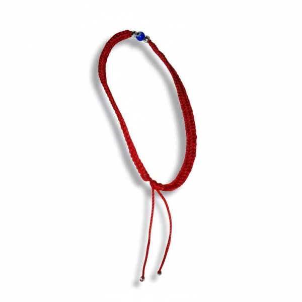 Pulsera minimalista: El poder de la sencillez (hilo rojo y ojo turco)