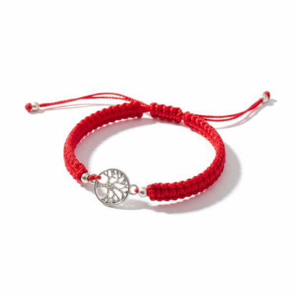 Pulsera mística: Hilo rojo y el símbolo del árbol de la vida