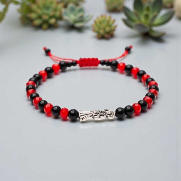 🌹 Pulsera de la Santa Muerte: Duelo de poder (rojo y negro mate)